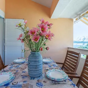 Ema & Mislav With Terrace Apartment