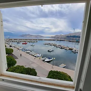 Portside Apartment