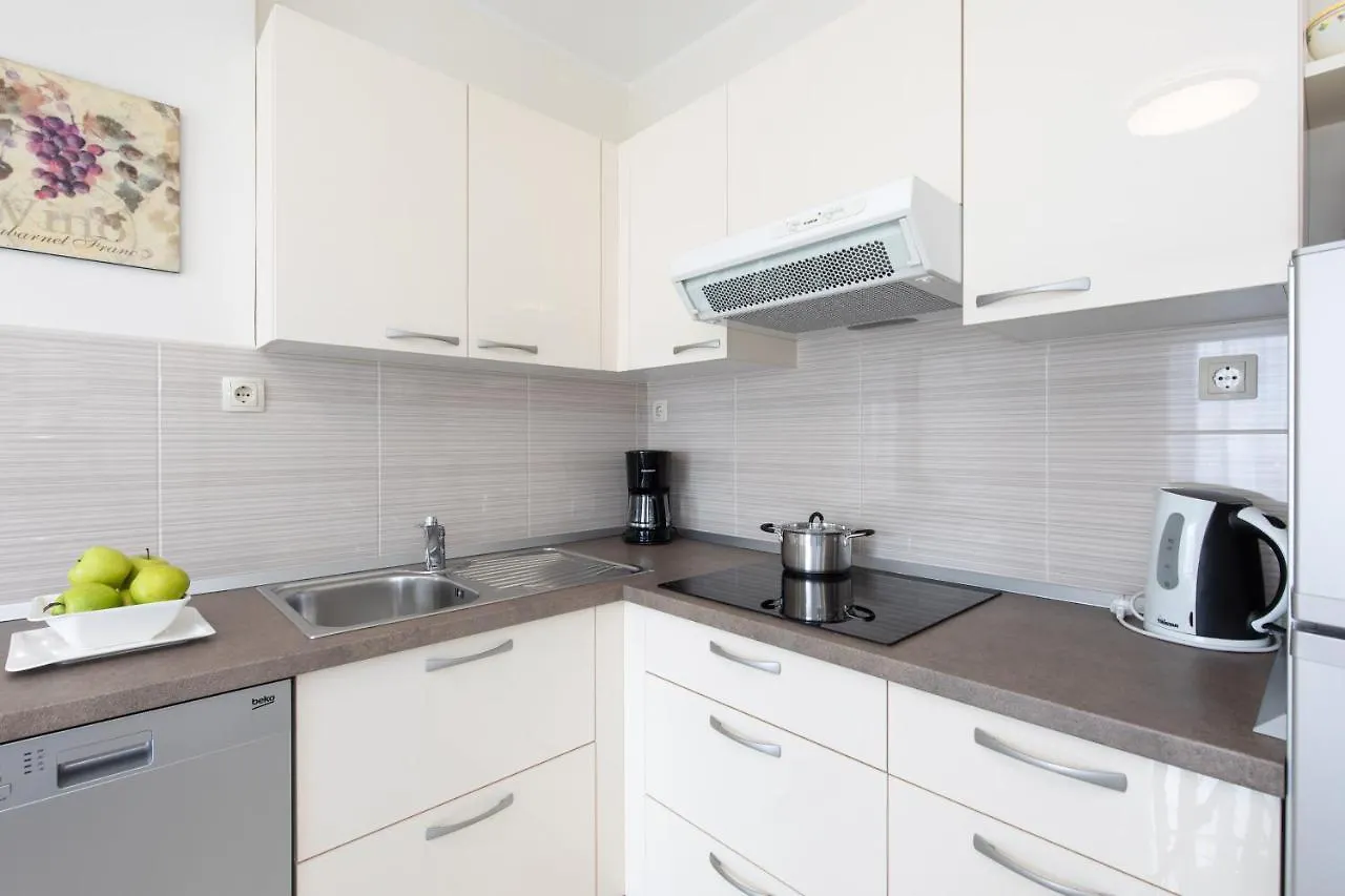 Apartments Dujmovic Ivo 2 Baška Croacia