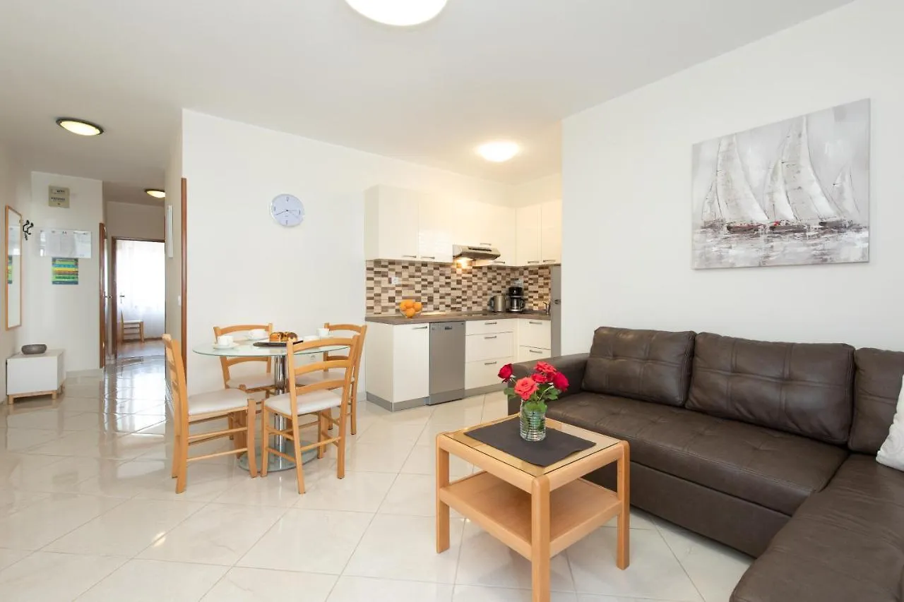 Apartments Dujmovic Ivo 2 Baška